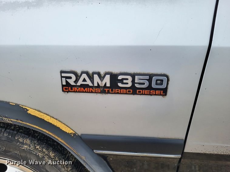 image for item LR9246 1992 Dodge Ram 350  Club Cab pickup truck