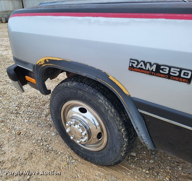 image for item LR9246 1992 Dodge Ram 350  Club Cab pickup truck