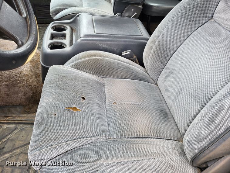 image for item LR9246 1992 Dodge Ram 350  Club Cab pickup truck