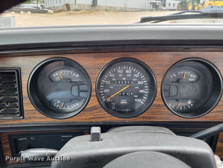 image for item LR9246 1992 Dodge Ram 350  Club Cab pickup truck