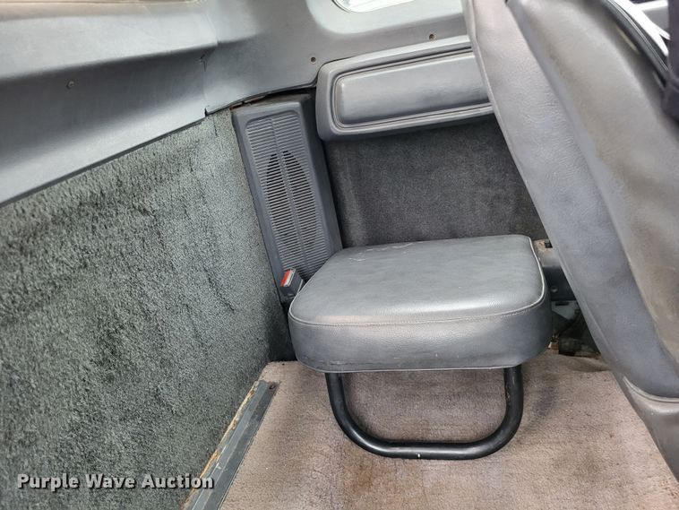 image for item LR9246 1992 Dodge Ram 350  Club Cab pickup truck