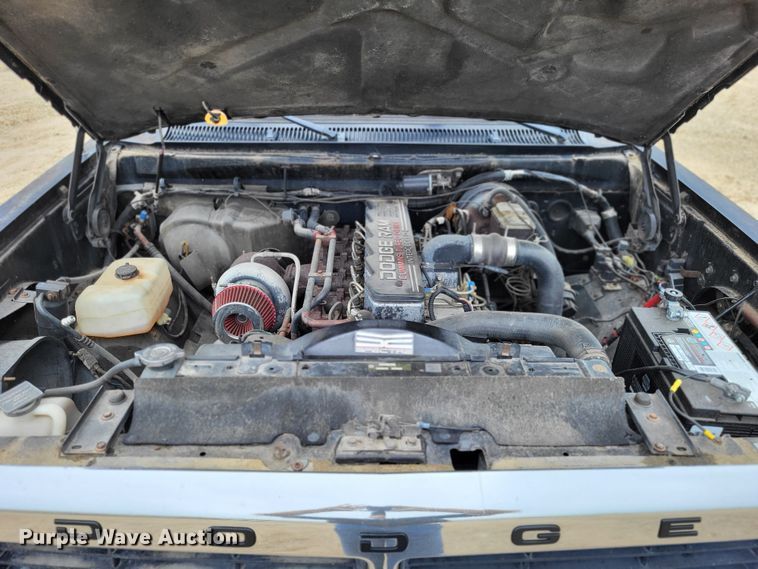 image for item LR9246 1992 Dodge Ram 350  Club Cab pickup truck