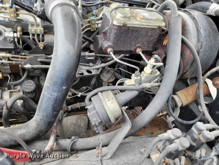 image for item LR9246 1992 Dodge Ram 350  Club Cab pickup truck