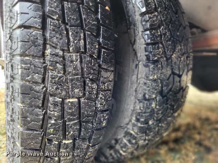 image for item LR9246 1992 Dodge Ram 350  Club Cab pickup truck