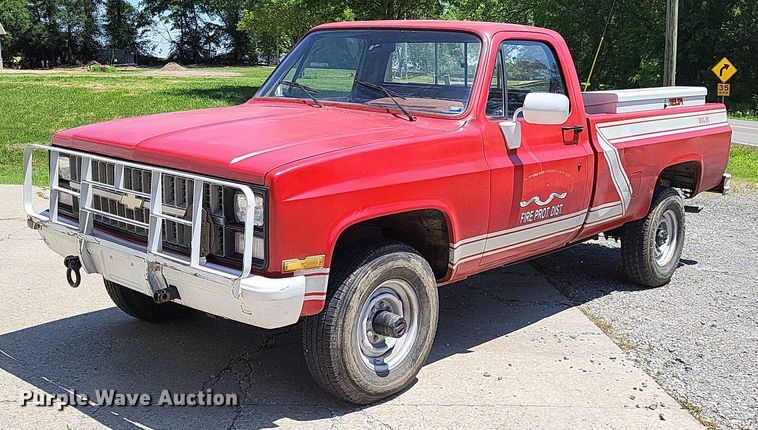 image for item LR9262 1985 Chevrolet D30 Military Postal Unit  pickup truck