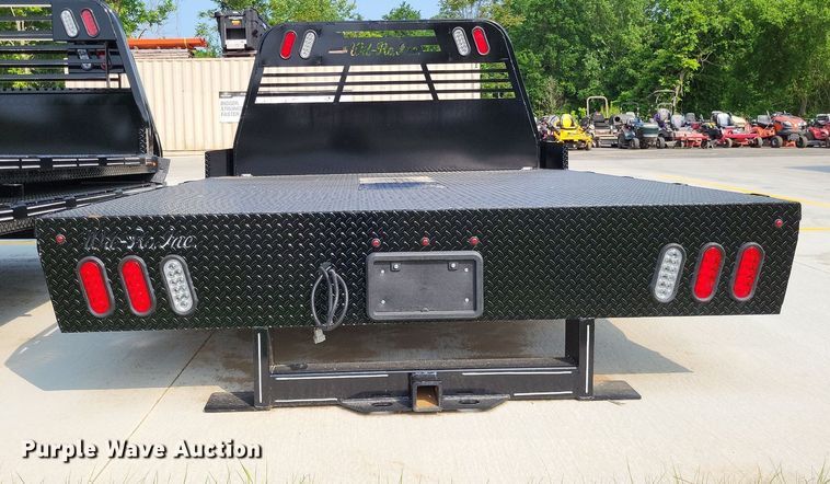 image for item LR9278 2022 Wil-Ro Inc. American  flatbed