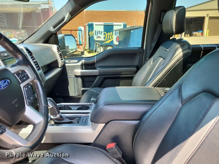 image for item LR9281 2018 Ford F150 Platinum  SuperCrew pickup truck