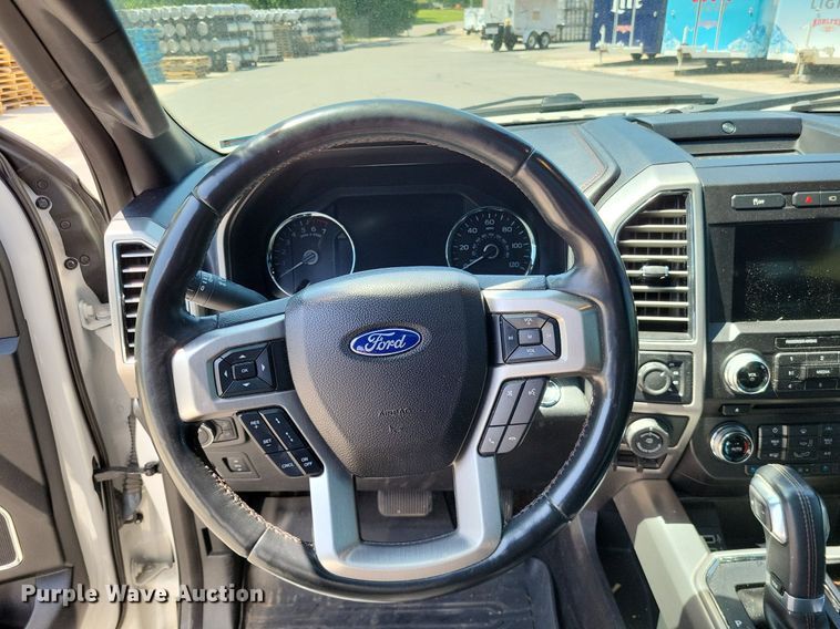 image for item LR9281 2018 Ford F150 Platinum  SuperCrew pickup truck