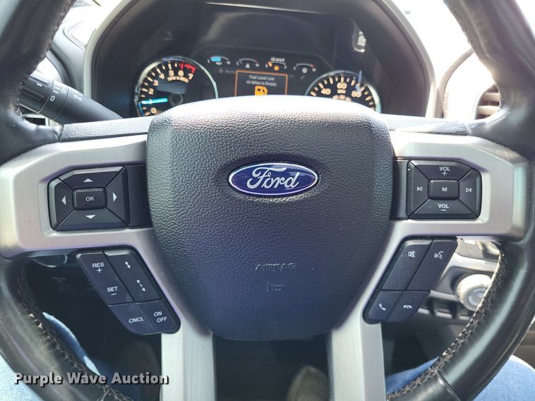 image for item LR9281 2018 Ford F150 Platinum  SuperCrew pickup truck