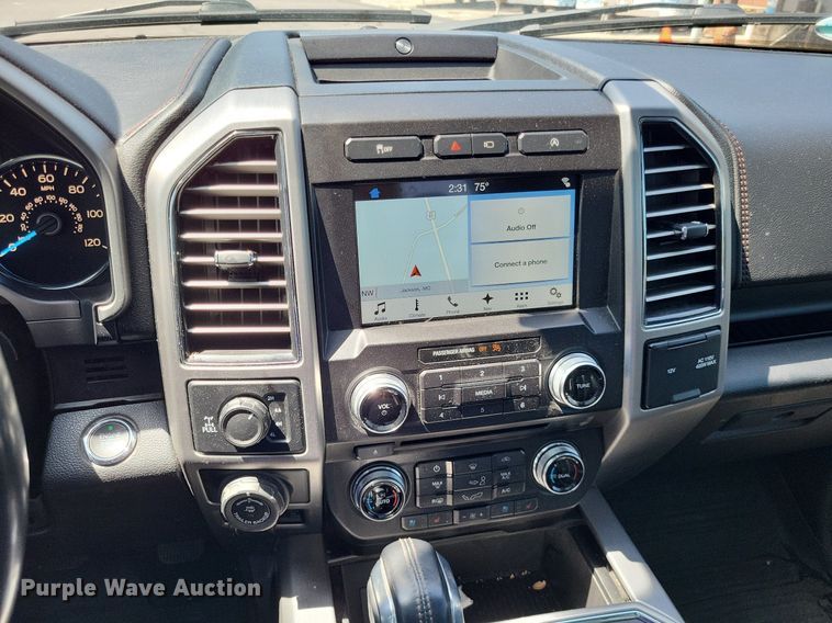 image for item LR9281 2018 Ford F150 Platinum  SuperCrew pickup truck