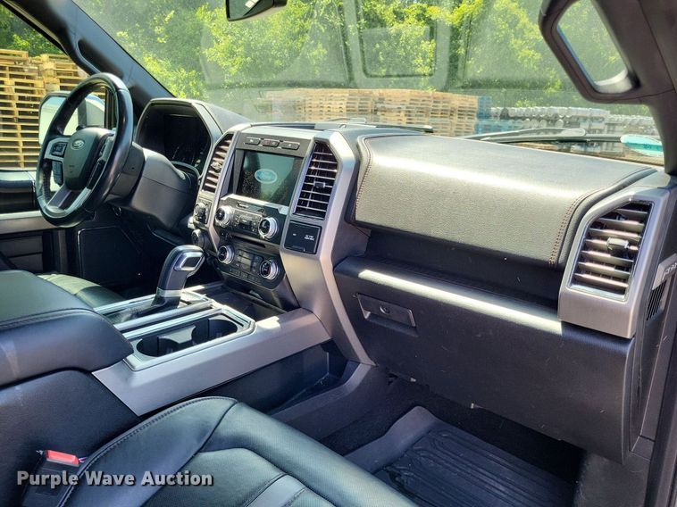 image for item LR9281 2018 Ford F150 Platinum  SuperCrew pickup truck