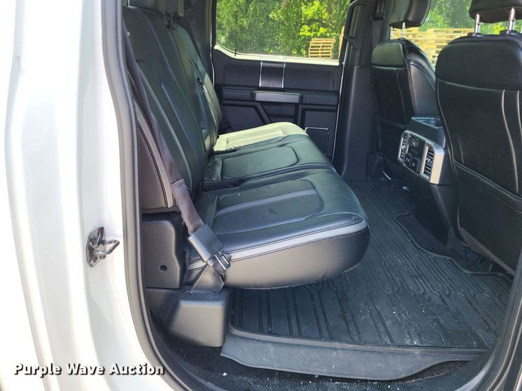 image for item LR9281 2018 Ford F150 Platinum  SuperCrew pickup truck