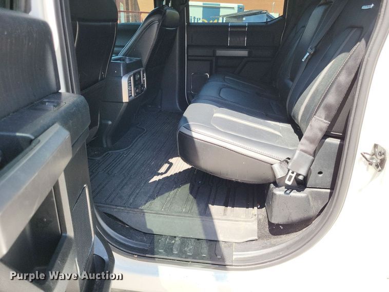 image for item LR9281 2018 Ford F150 Platinum  SuperCrew pickup truck