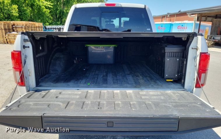 image for item LR9281 2018 Ford F150 Platinum  SuperCrew pickup truck