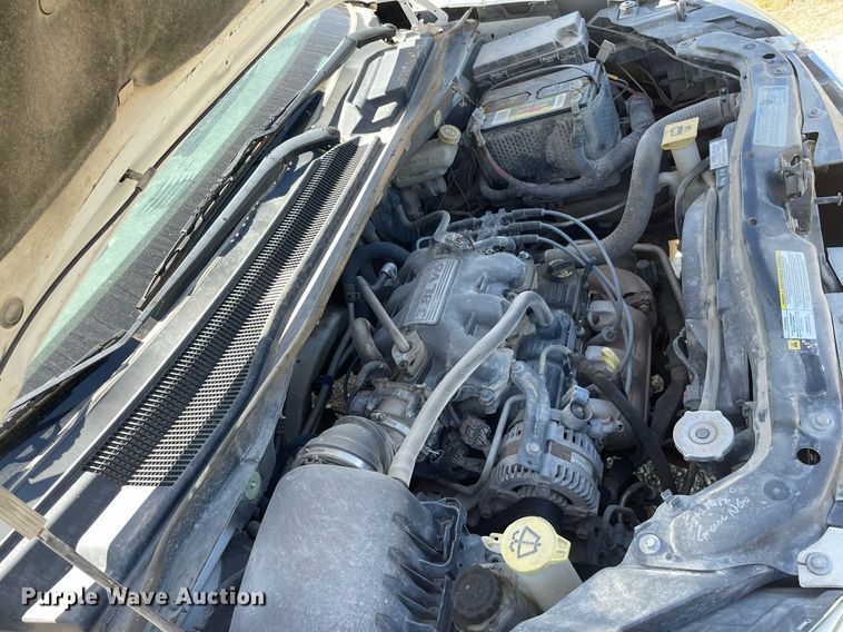 image for item LT9592 2010 Chrysler Town & Country  van