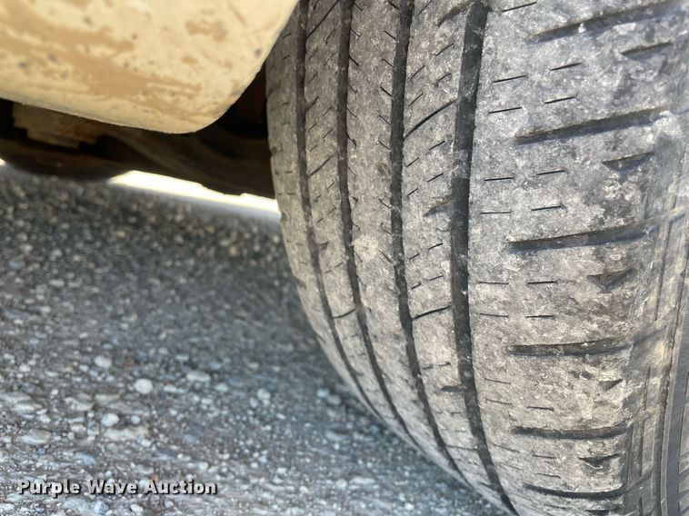 image for item LT9592 2010 Chrysler Town & Country  van