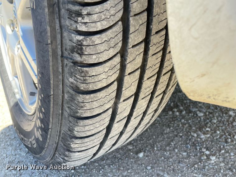 image for item LT9592 2010 Chrysler Town & Country  van