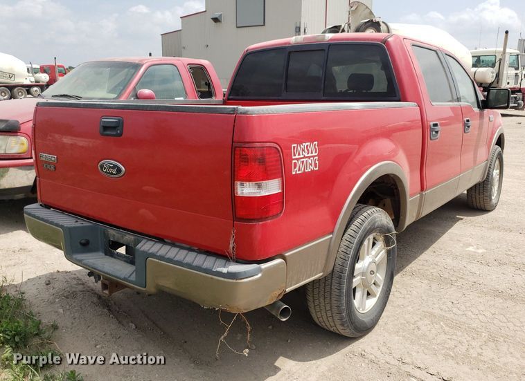 image for item LT9739 2004 Ford F150  SuperCrew pickup truck