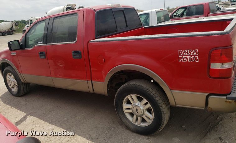 image for item LT9739 2004 Ford F150  SuperCrew pickup truck