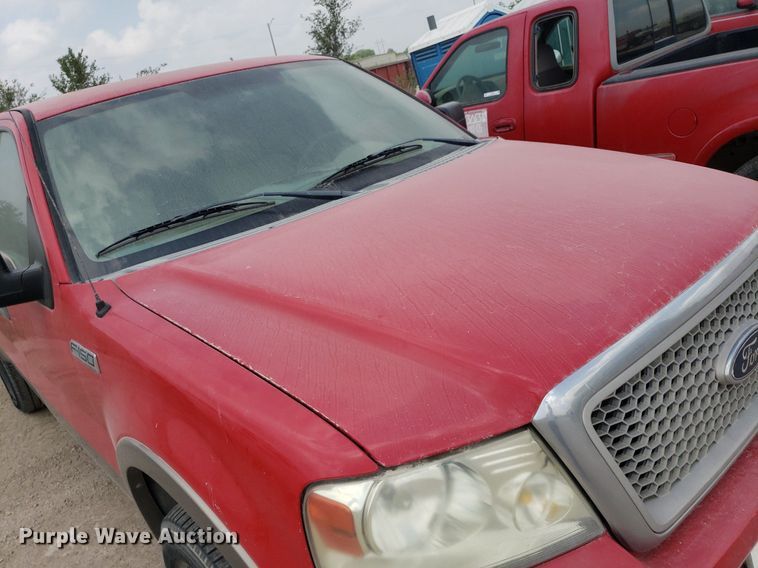 image for item LT9739 2004 Ford F150  SuperCrew pickup truck