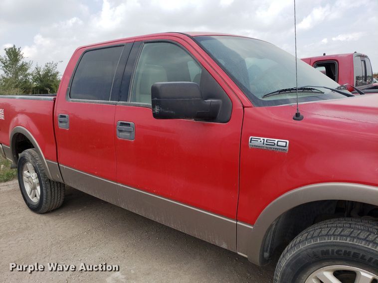 image for item LT9739 2004 Ford F150  SuperCrew pickup truck