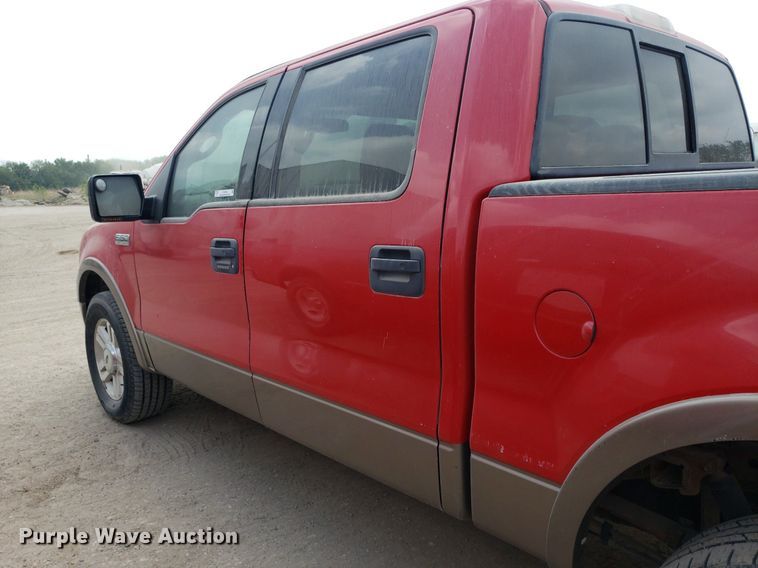 image for item LT9739 2004 Ford F150  SuperCrew pickup truck