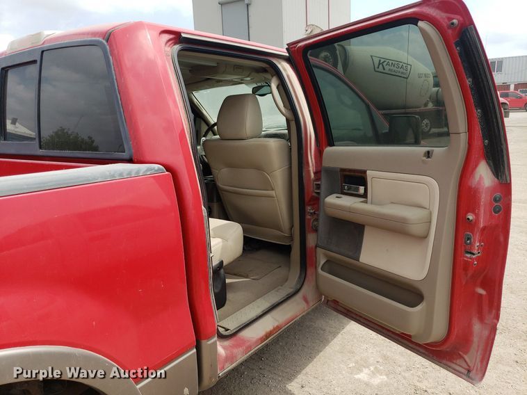 image for item LT9739 2004 Ford F150  SuperCrew pickup truck