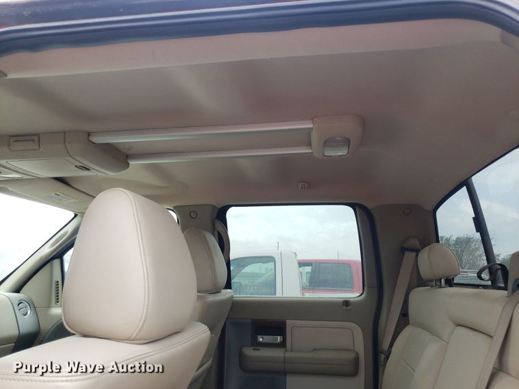 image for item LT9739 2004 Ford F150  SuperCrew pickup truck