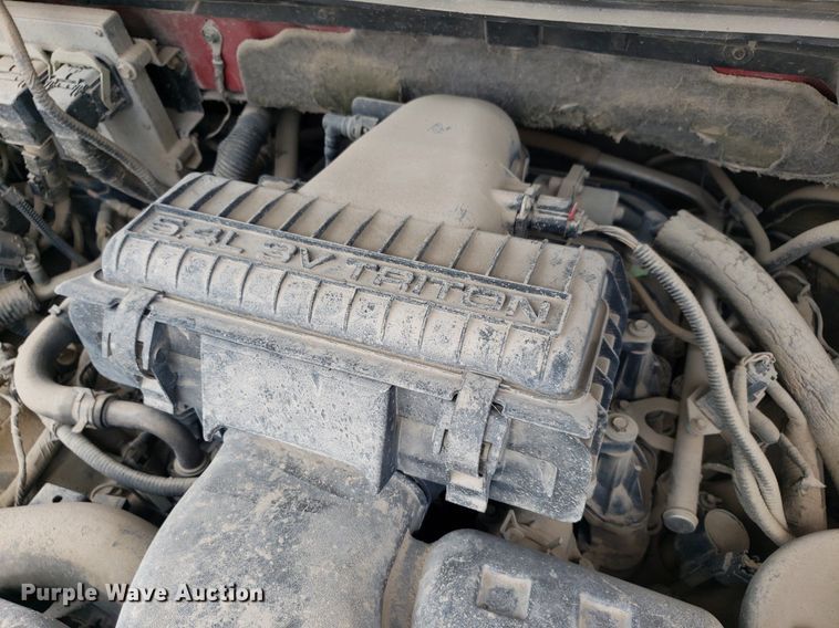 image for item LT9739 2004 Ford F150  SuperCrew pickup truck