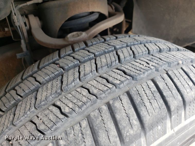 image for item LT9739 2004 Ford F150  SuperCrew pickup truck