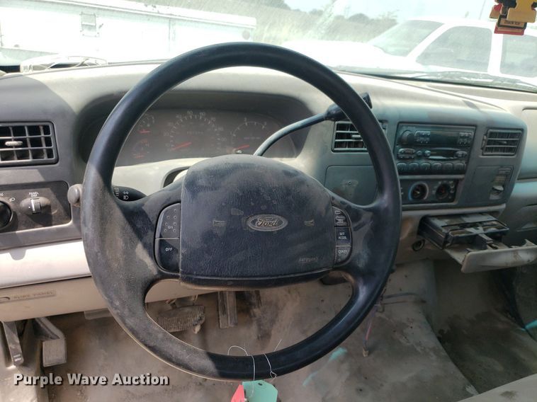 image for item LT9743 1999 Ford F350 Super Duty  SuperCab utility bed pickup truck