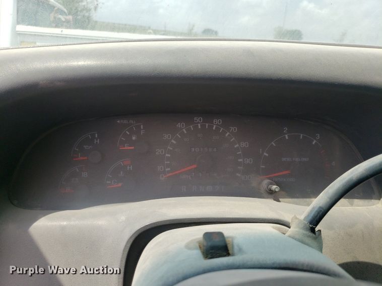 image for item LT9743 1999 Ford F350 Super Duty  SuperCab utility bed pickup truck