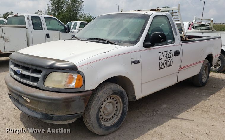 image for item LT9744 1997 Ford F150  pickup truck