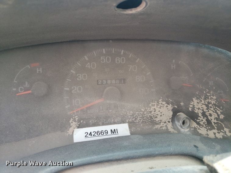 image for item LT9744 1997 Ford F150  pickup truck