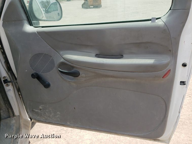 image for item LT9744 1997 Ford F150  pickup truck