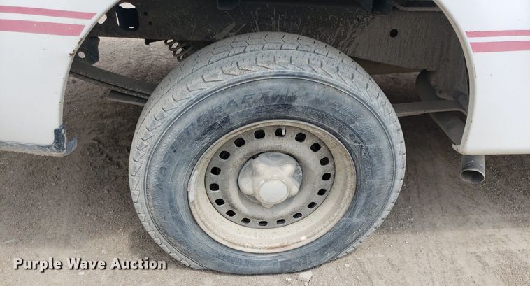 image for item LT9744 1997 Ford F150  pickup truck