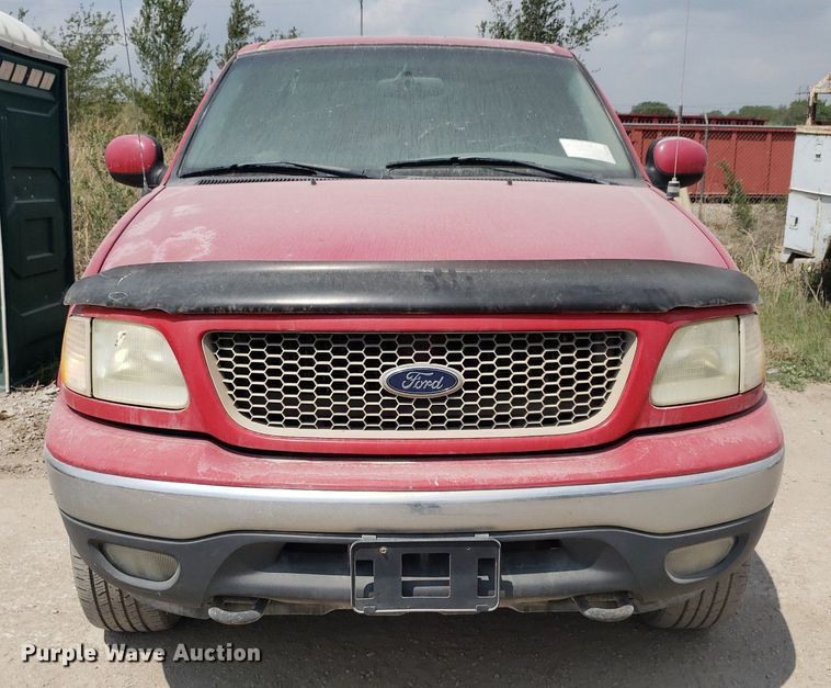 image for item LT9745 2001 Ford F150  SuperCrew pickup truck