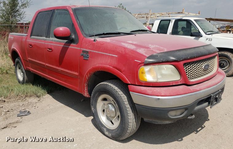 image for item LT9745 2001 Ford F150  SuperCrew pickup truck