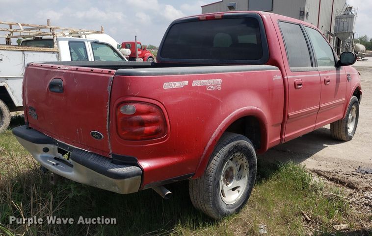 image for item LT9745 2001 Ford F150  SuperCrew pickup truck