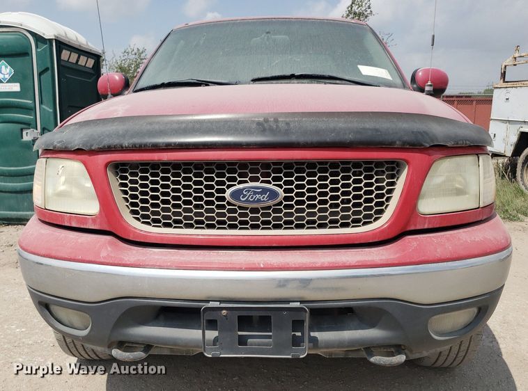 image for item LT9745 2001 Ford F150  SuperCrew pickup truck