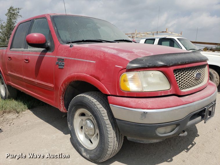 image for item LT9745 2001 Ford F150  SuperCrew pickup truck