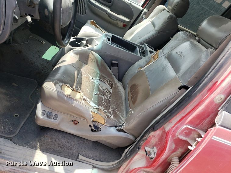 image for item LT9745 2001 Ford F150  SuperCrew pickup truck