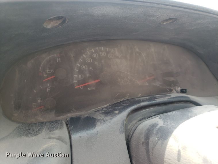 image for item LT9745 2001 Ford F150  SuperCrew pickup truck