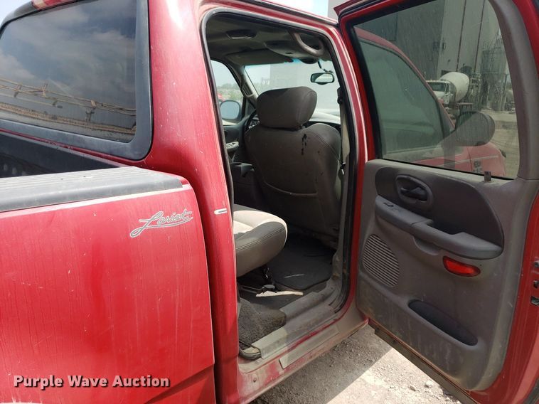 image for item LT9745 2001 Ford F150  SuperCrew pickup truck