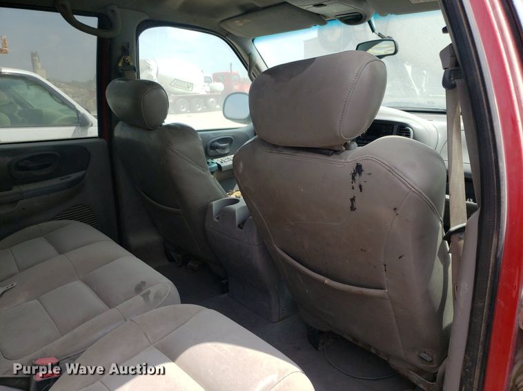 image for item LT9745 2001 Ford F150  SuperCrew pickup truck