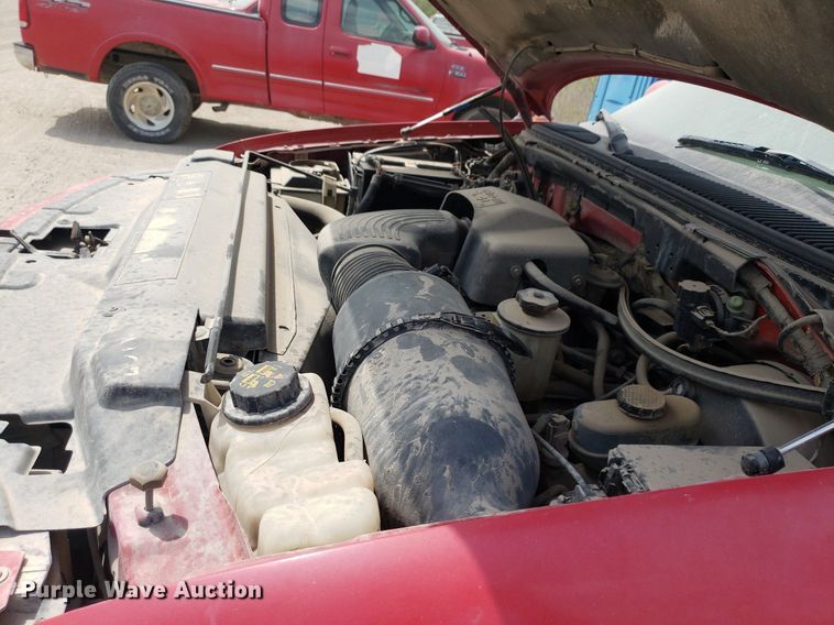 image for item LT9745 2001 Ford F150  SuperCrew pickup truck