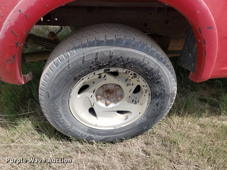 image for item LT9745 2001 Ford F150  SuperCrew pickup truck