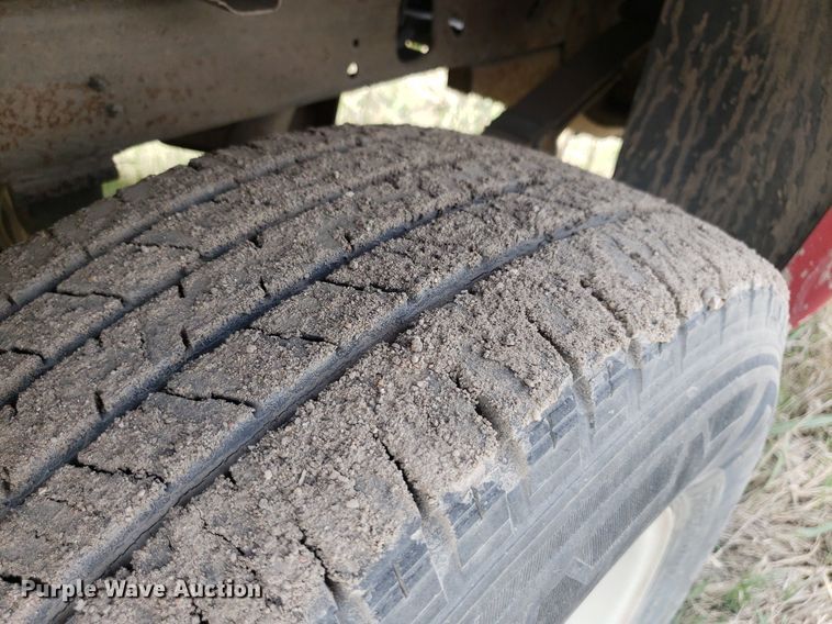 image for item LT9745 2001 Ford F150  SuperCrew pickup truck