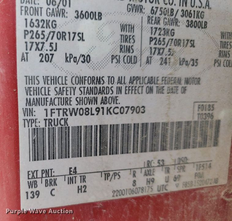 image for item LT9745 2001 Ford F150  SuperCrew pickup truck