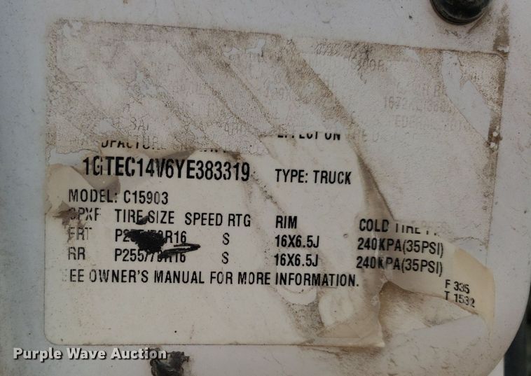 image for item LT9746 2000 GMC Sierra 1500  pickup truck